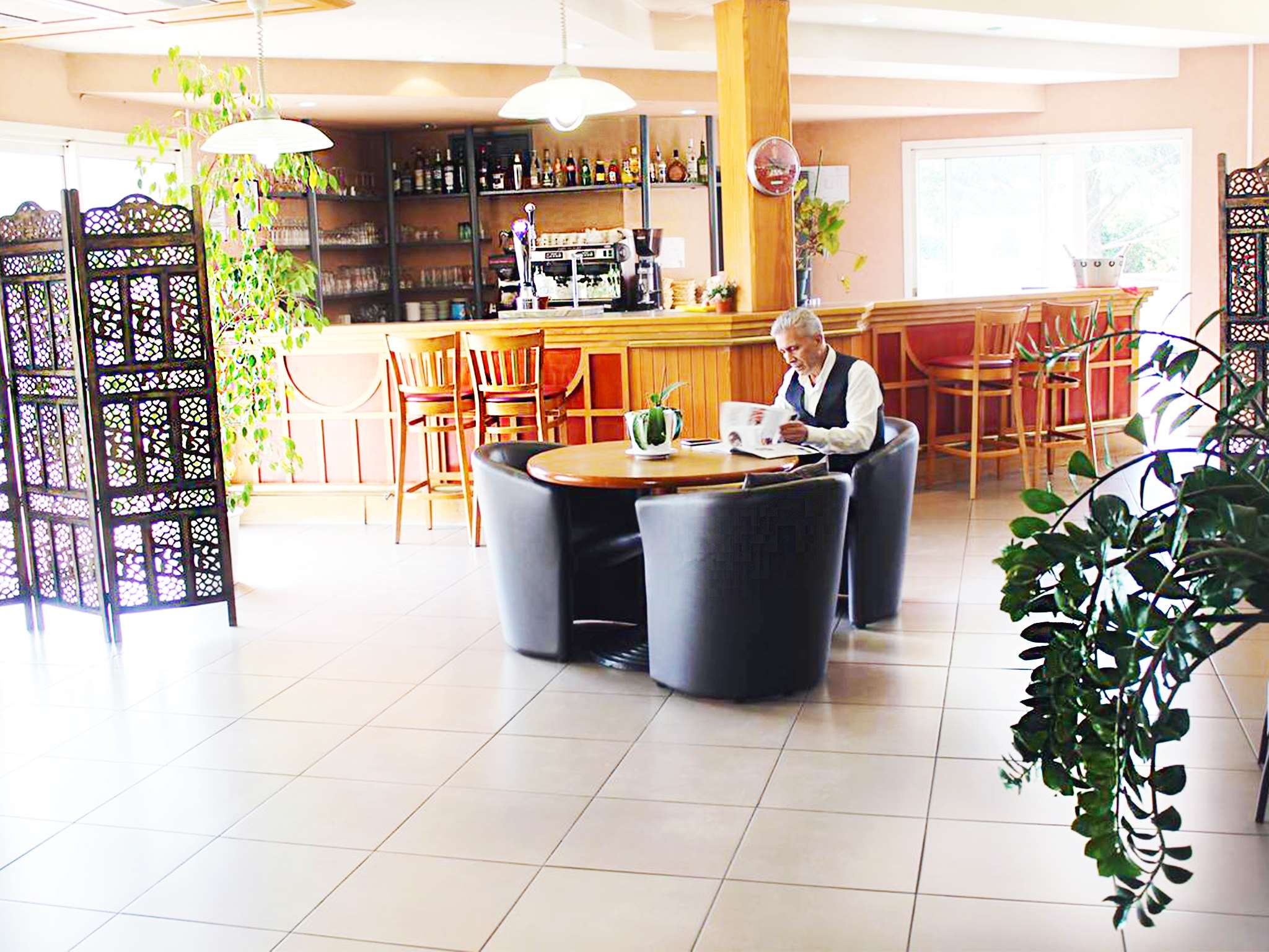 greet hotel castres saix