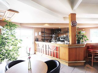 greet hotel castres saix