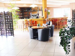 greet hotel castres saix