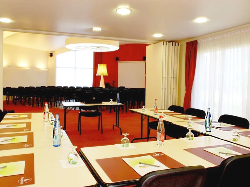 greet hotel castres saix