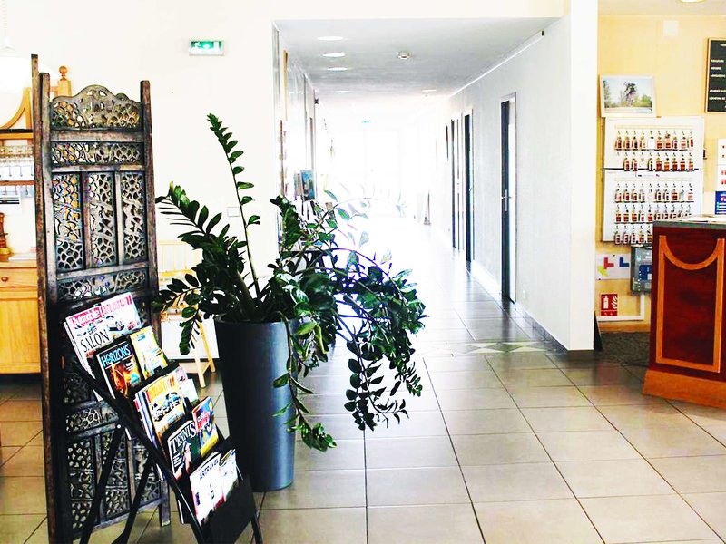 greet hotel castres saix