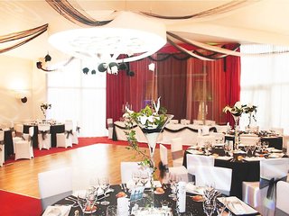 greet hotel castres saix