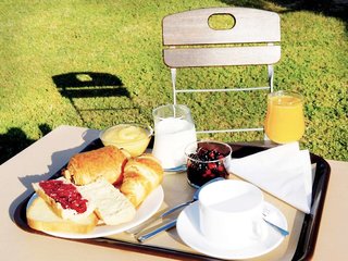 greet hotel castres saix