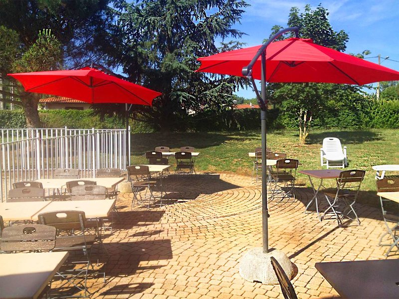 greet hotel castres saix