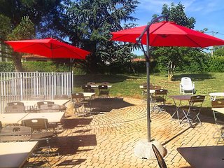 greet hotel castres saix