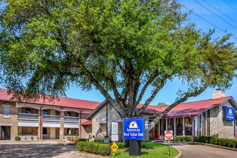 americas best value inn columbus tx