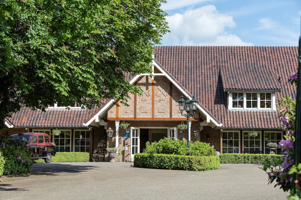 landhuishotel and restaurant de bloemenbeek