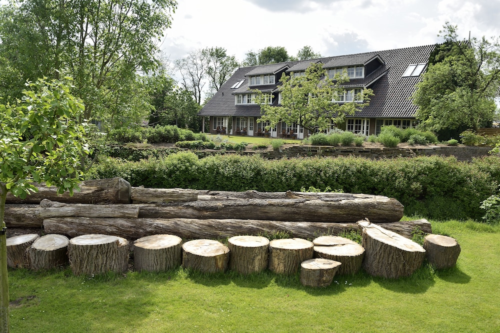 landhuishotel and restaurant de bloemenbeek