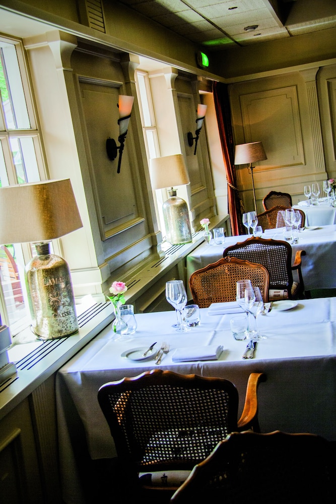 landhuishotel and restaurant de bloemenbeek