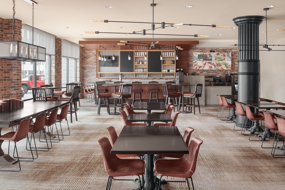 courtyard portland downtown waterfront