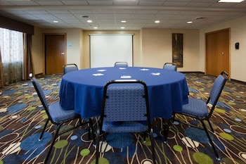 holiday inn express and suites antigo by ihg