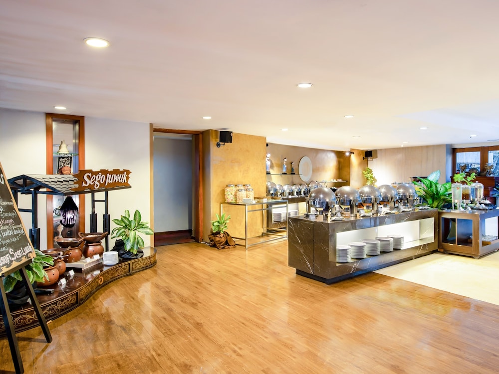 jambuluwuk malioboro hotel yogyakarta