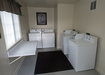 affordable suites of america waynesboro