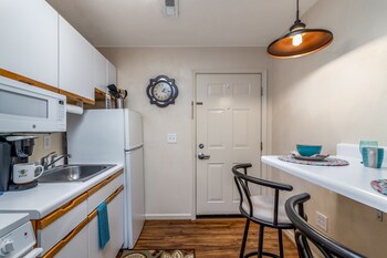 affordable suites of america waynesboro