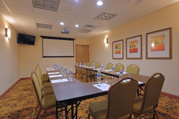 country inn and suites by radisson washington at meadowlands pa