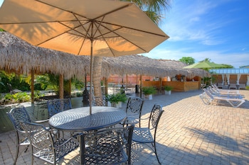naples garden inn