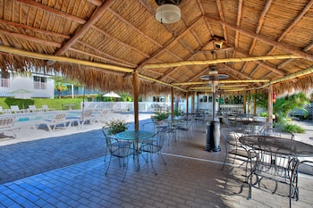 naples garden inn