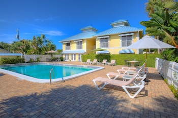 naples garden inn
