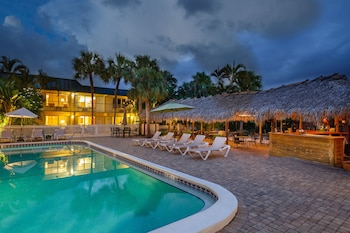 naples garden inn