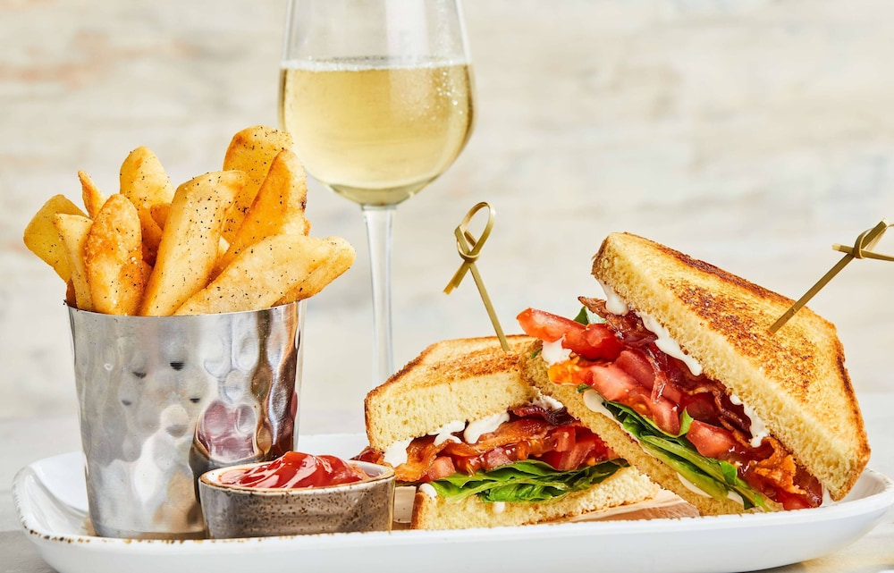 courtyard by marriott hattiesburg