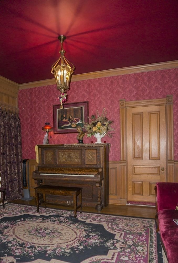 alexander mansion bed and breakfast