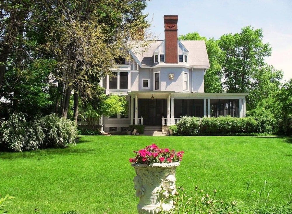 alexander mansion bed and breakfast