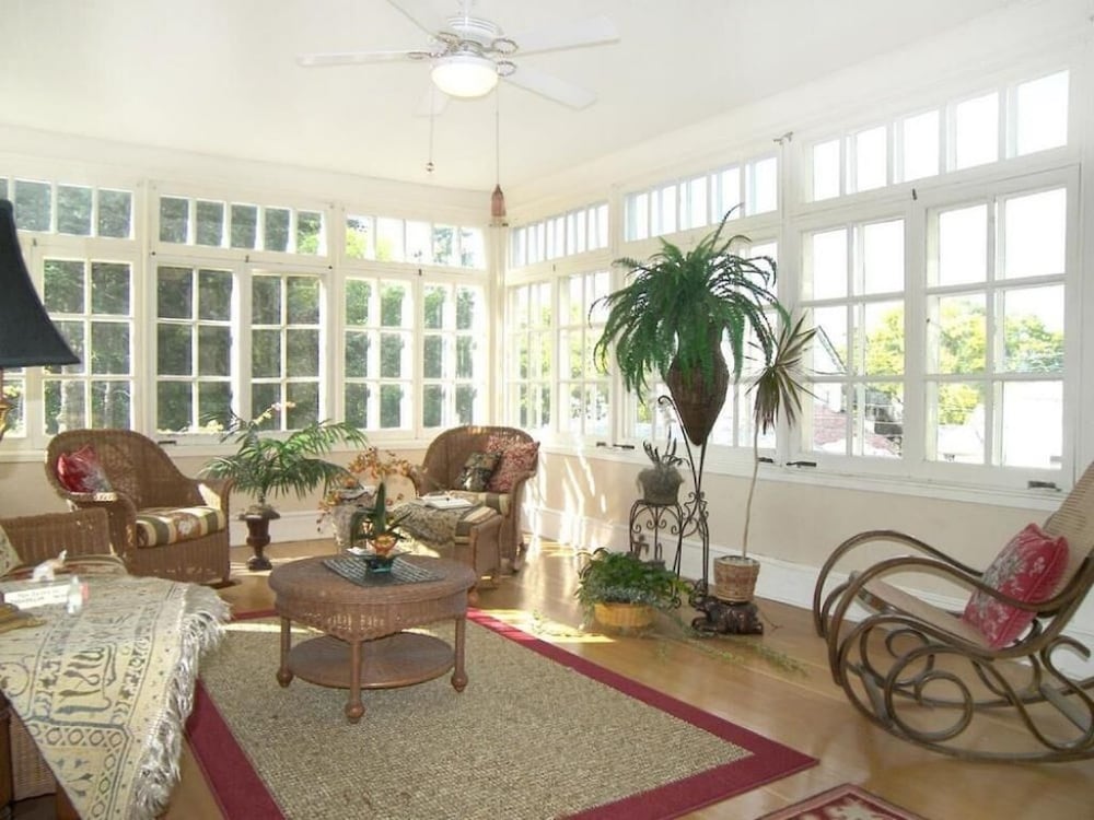 alexander mansion bed and breakfast
