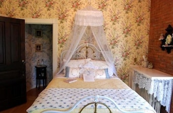 alexander mansion bed and breakfast
