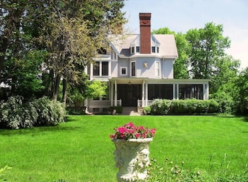 alexander mansion bed and breakfast