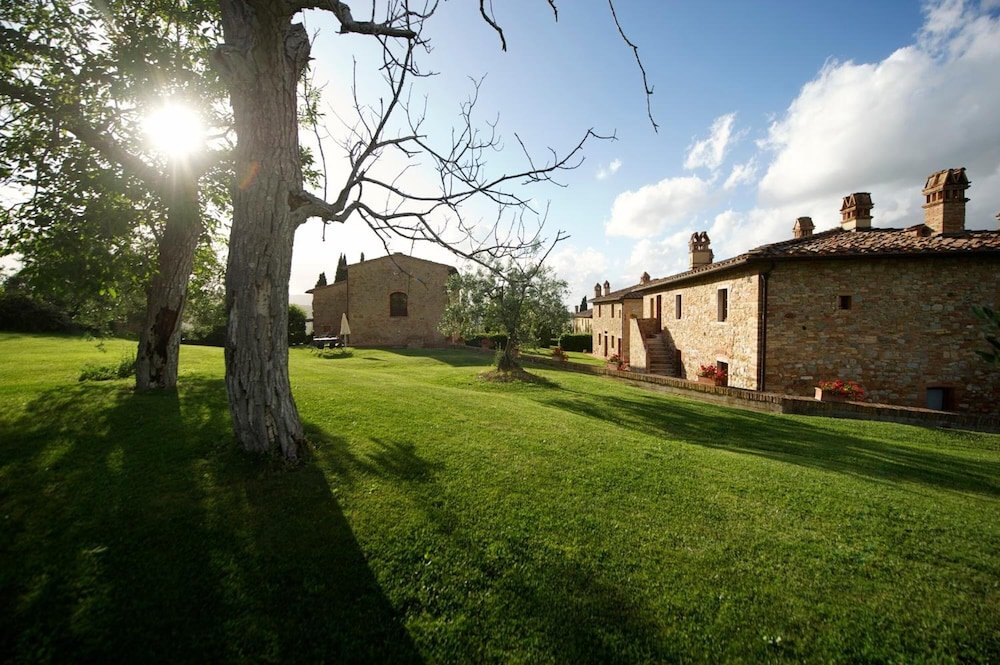 santo pietro resort