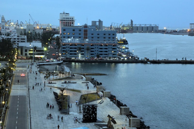 hotel mar y tierra veracruz