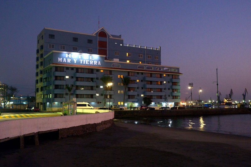 hotel mar y tierra veracruz