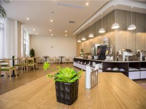 greentree inn suzhou kunshan dongcheng road international exhibition express hotel