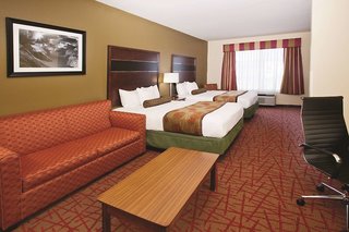 La Quinta Inn & Suites By Wyndham Oxford - Anniston,Heflin>>Anniston,3 star