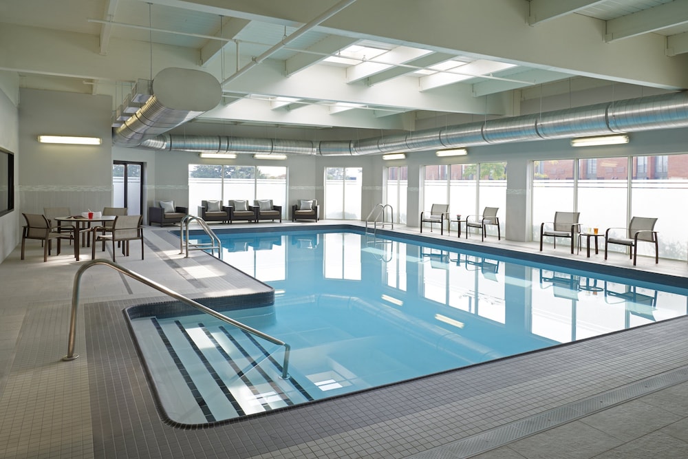 courtyard by marriott toronto airport