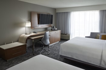courtyard by marriott toronto airport