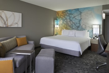 courtyard by marriott toronto airport