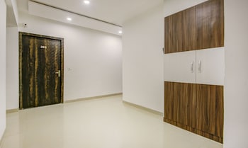 Itsy Hotels Kings Inn Vashi,Mumbai Suburban>>Mumbai,3 star