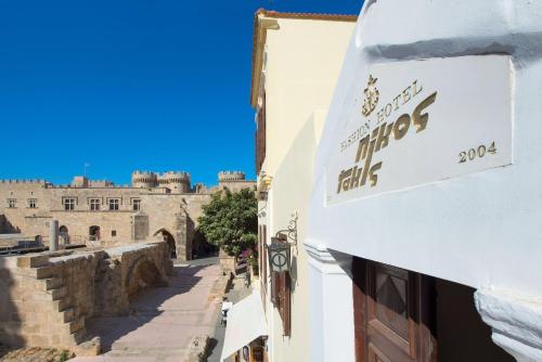 nikos takis fashion boutique hotel