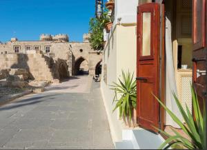 nikos takis fashion boutique hotel