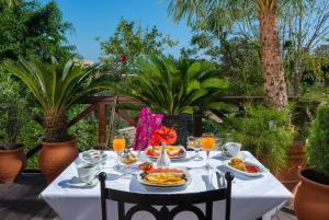 nikos takis fashion boutique hotel