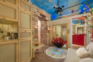 nikos takis fashion boutique hotel