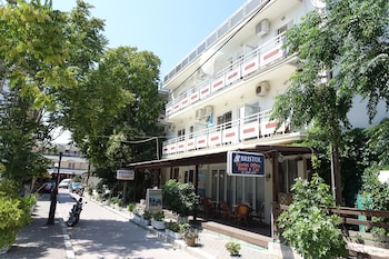 bristol hotel and apartments