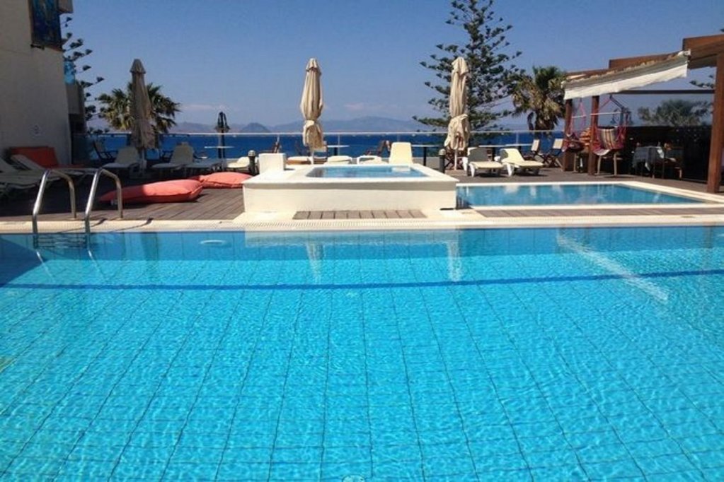 bristol hotel and apartments