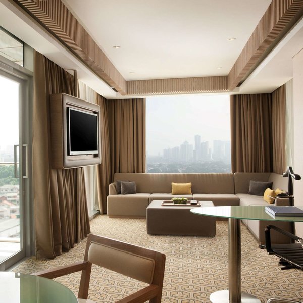 doubletree by hilton jakarta diponegoro
