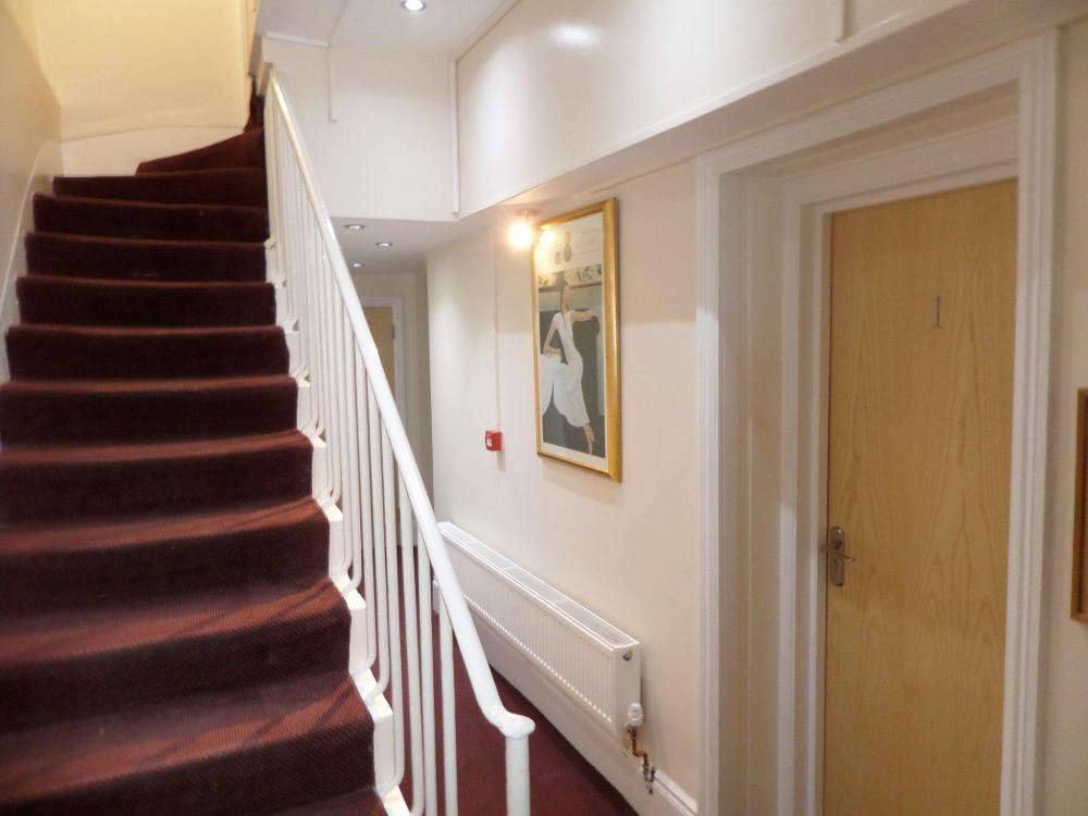 lancaster court hotel