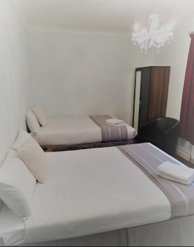 lancaster court hotel