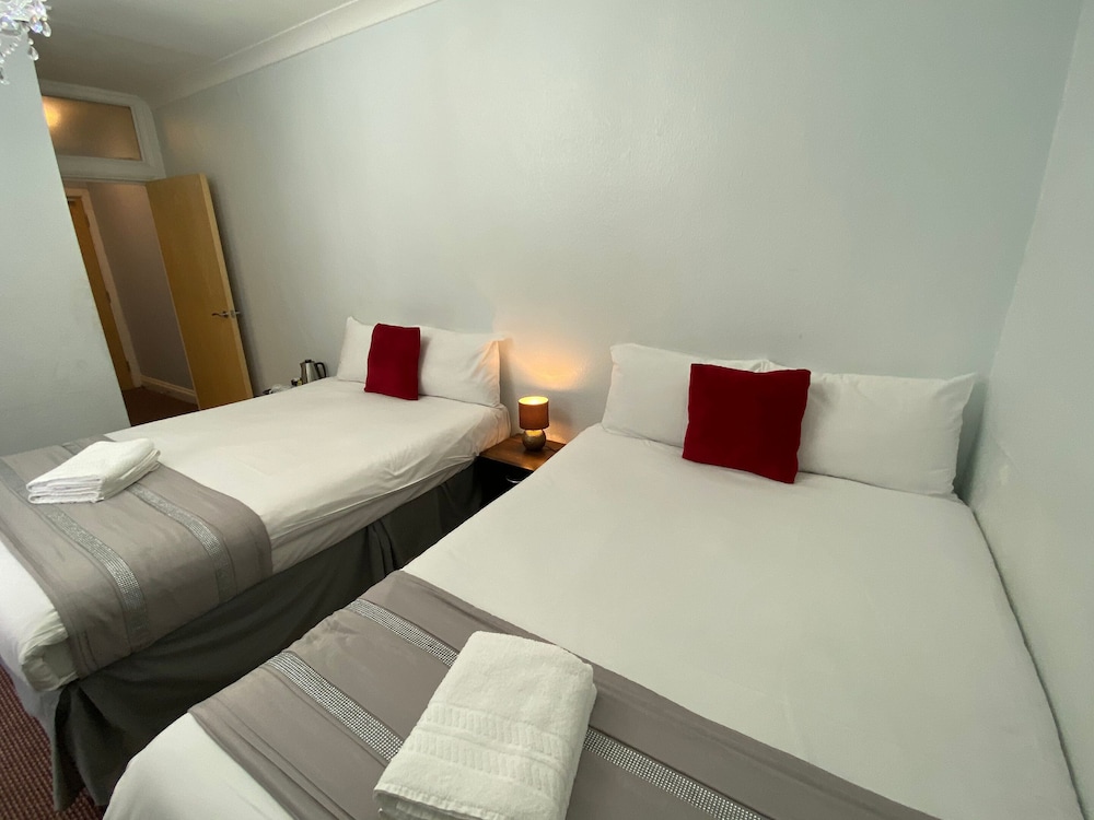 lancaster court hotel