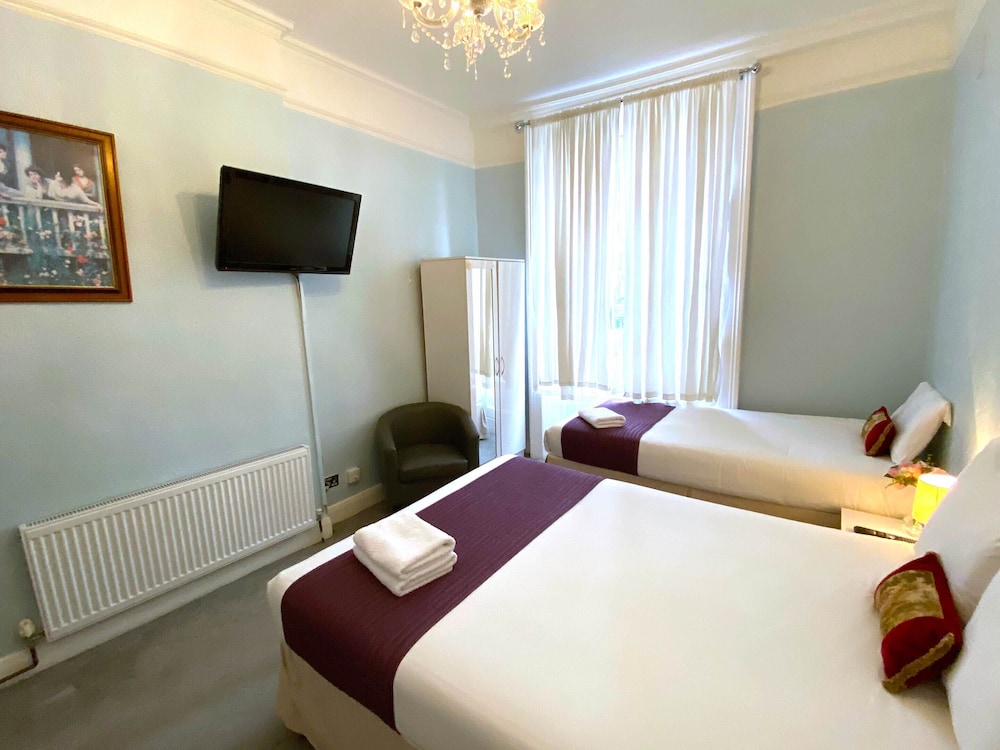 lancaster court hotel