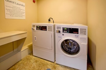 holiday inn express and suites kingsville by ihg